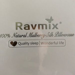 Ravmix 100% Natural Silk Pillowcase